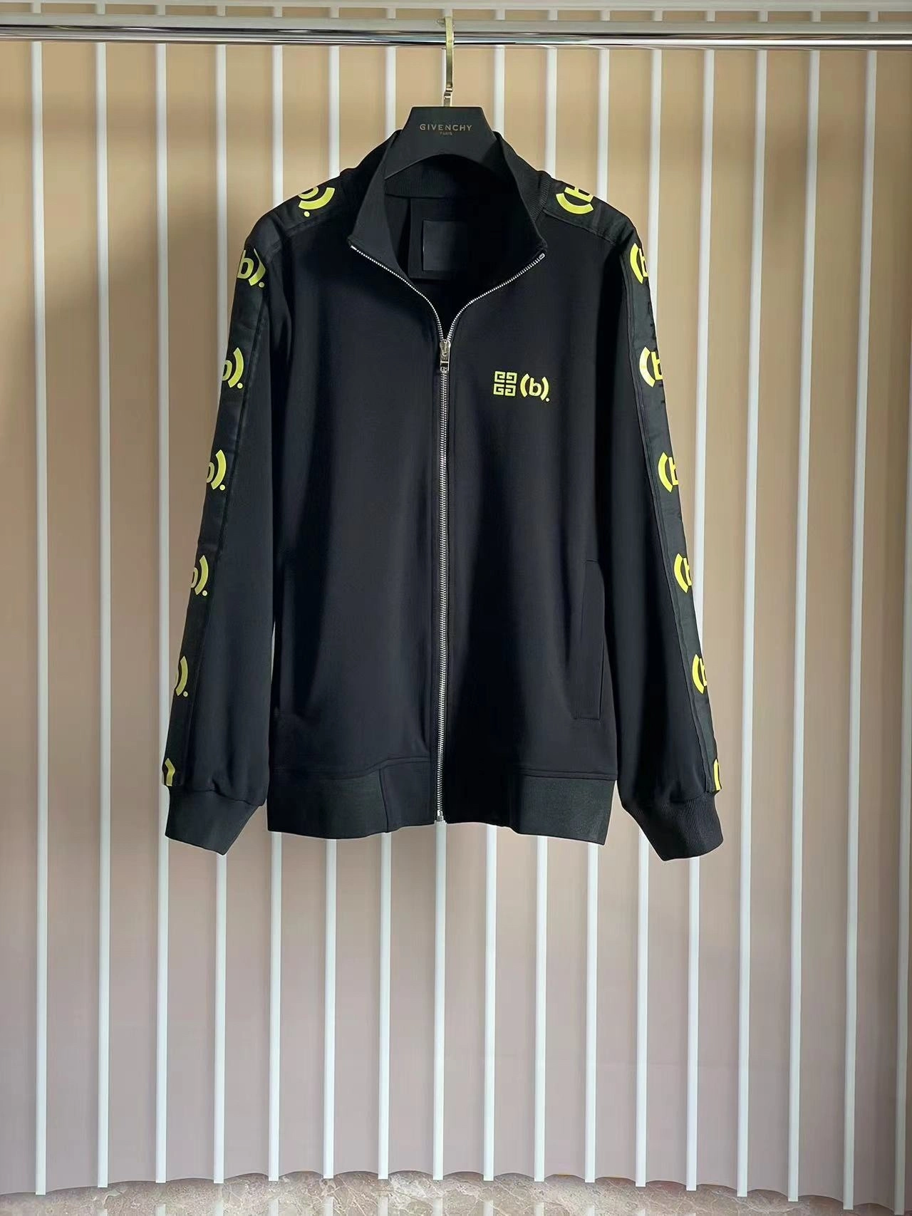 wg.luxury-- 6iv593hy item:E-F409B2405